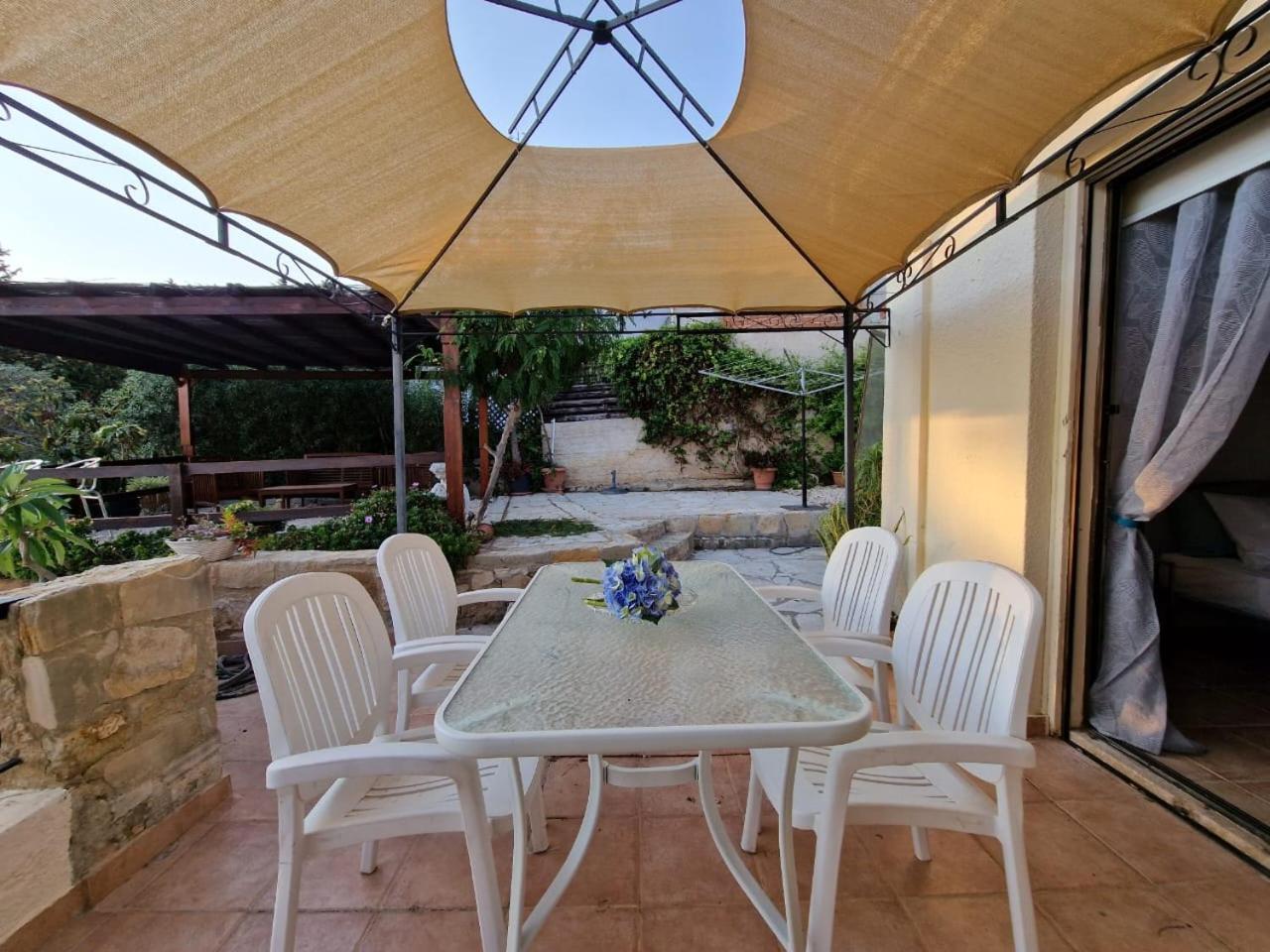 Villa Cyprus Style Stone *